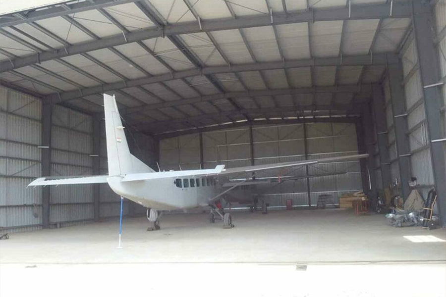 Aircraft hangar in Niger6