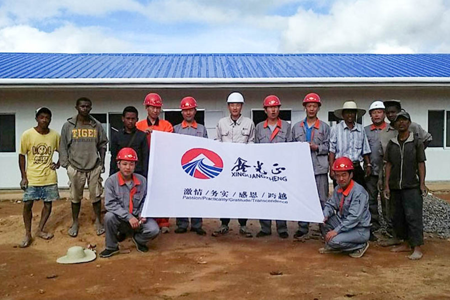 Board house in Madagascar7